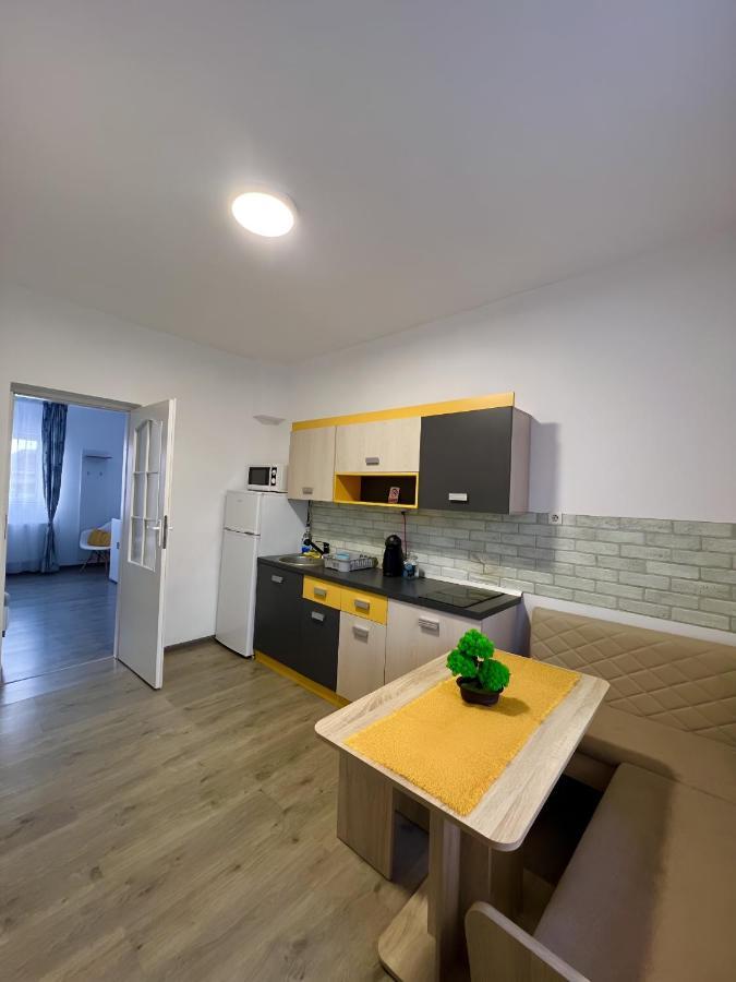 Salt Mine Retreat - Free Parking Apartment Turda Exterior photo